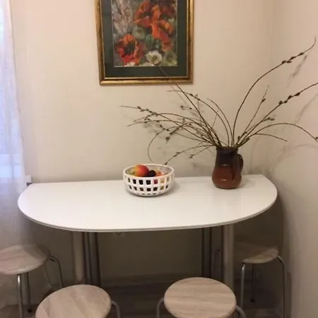 Διαμέρισμα 9 Mezmalas Iela *